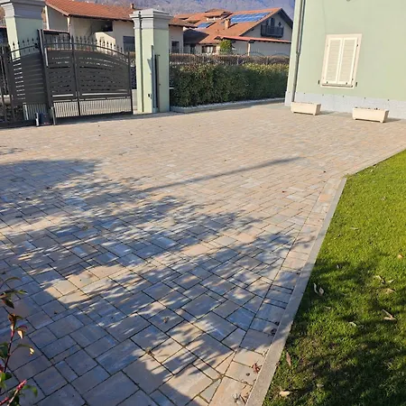 לינה וארוחת בוקר Da Cavalot 3*